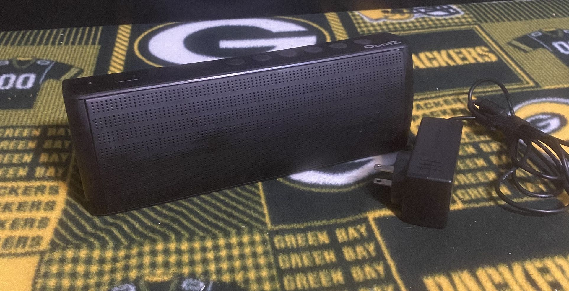 Oontz XL Portable Wireless Bluetooth Speaker. 