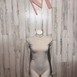 White long sleeve bodysuit