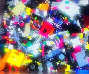 ~HUGE LOT OF LEGOS~OVER 600 PIECES