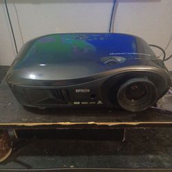 Epson power lite pro cinema 800