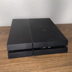 PS4 Console – NOT WORKING / For Parts or Repair – $20