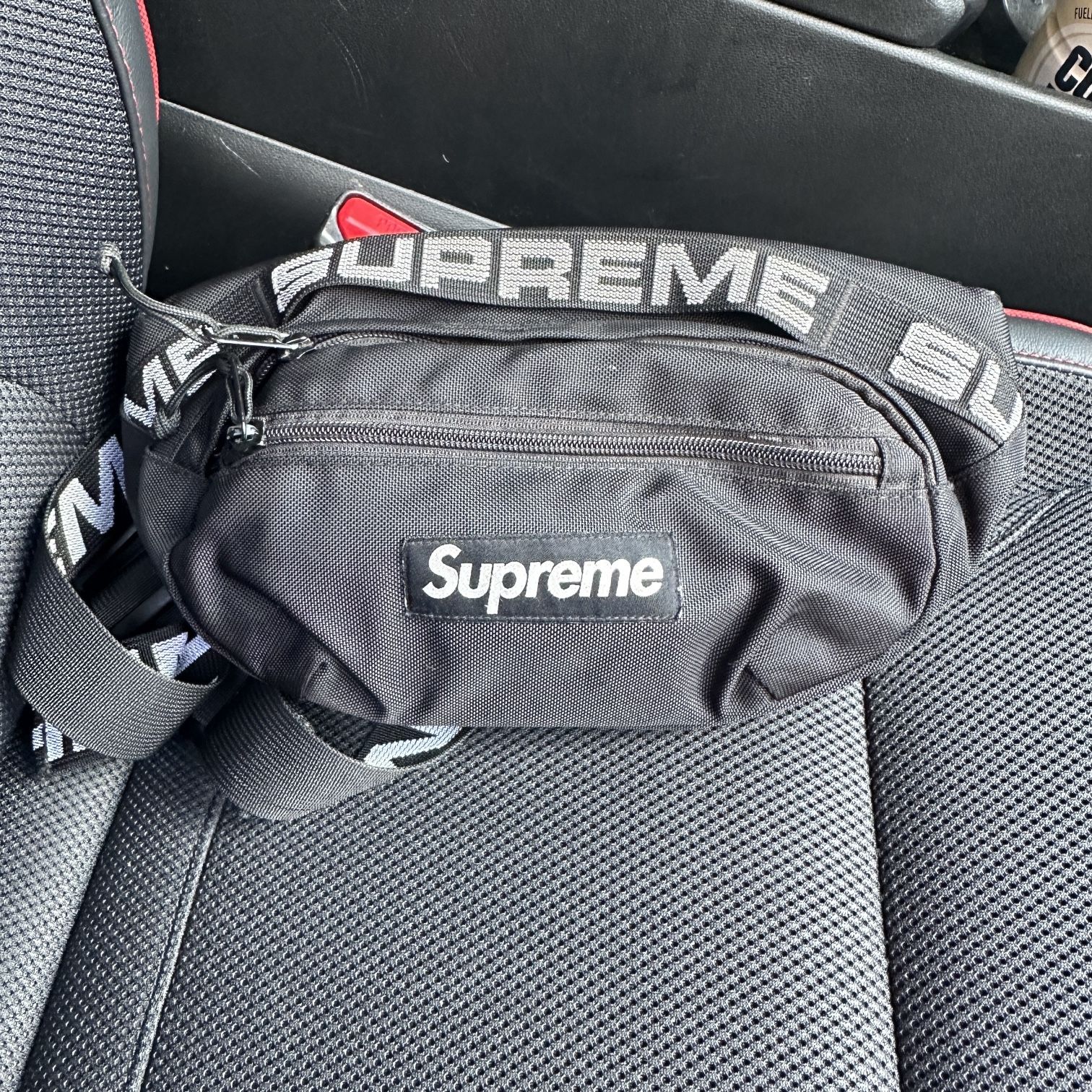 supreme waist bag ss18 for Sale in New York NY OfferUp