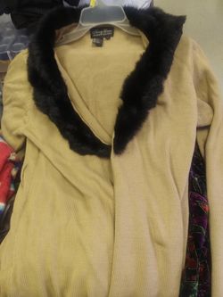 Ladies long cardigan fur collar