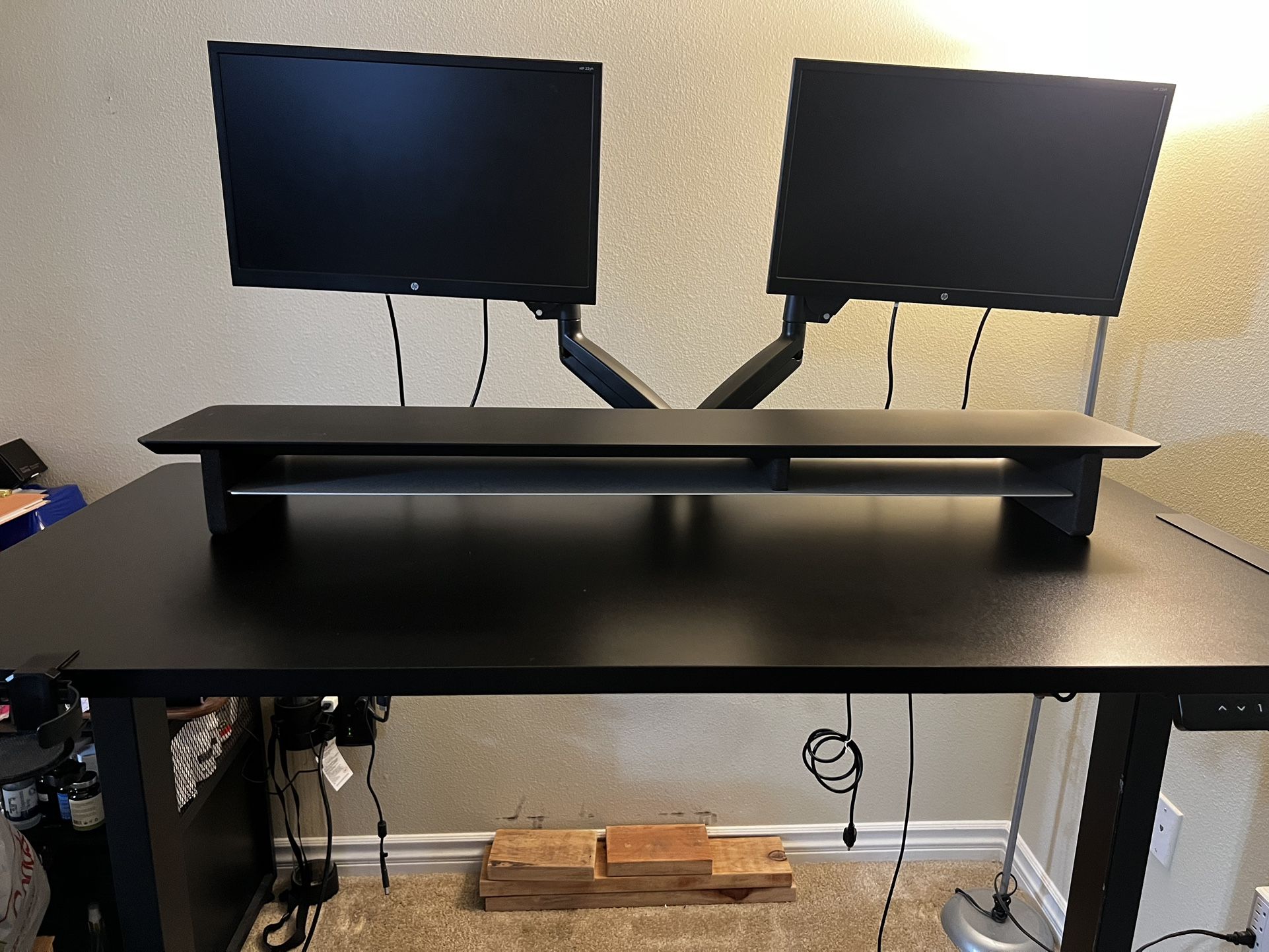 HP22y display 2 Screens With Cords