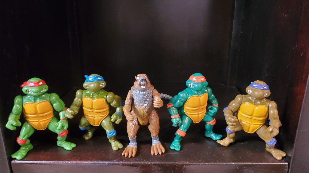 5 Ninja Turtles Action Figures vintage 1988.