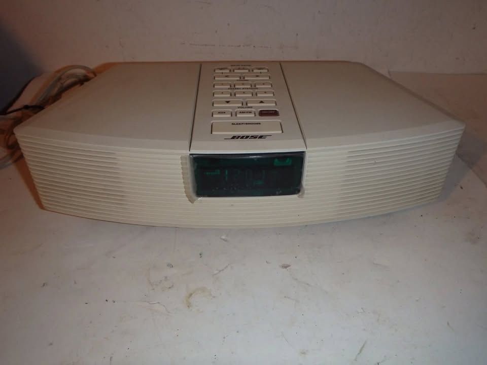 Bose Wave AM/FM Radio AWR1-1W White