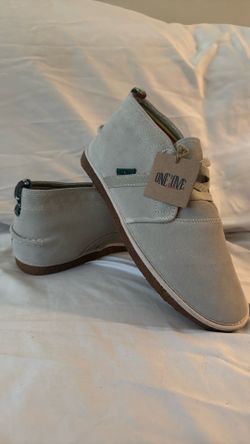 Bob Marley  One Loves shoes