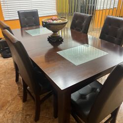 Dinner Table Comedor