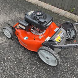 Husqvarna Lawn Mower Fix Or For Parts for Sale in Hicksville NY