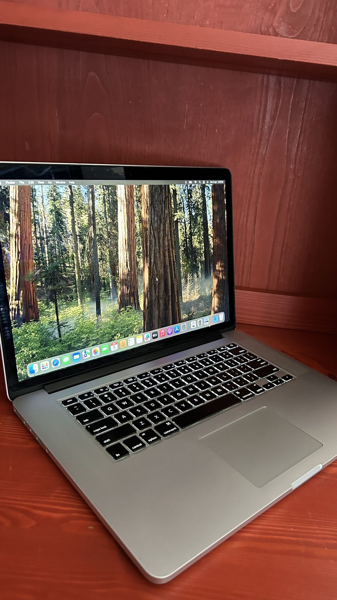 Apple MacBook Pro 15” Retina Core I7/16GB/500GB SSD macOS