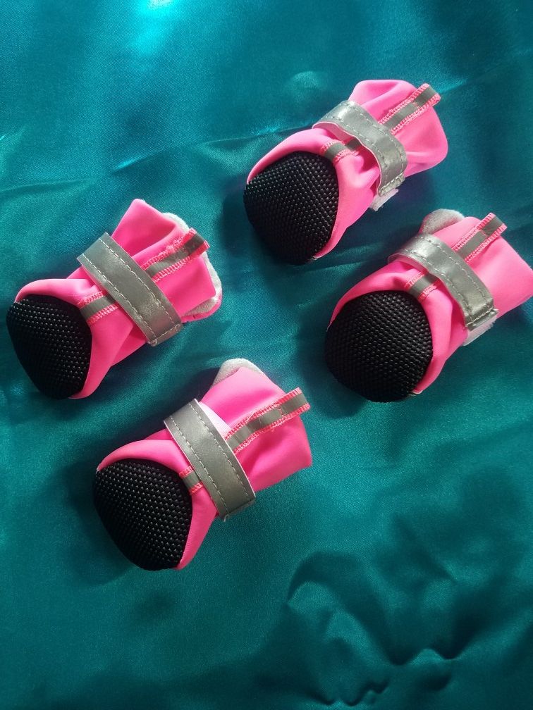 Brand new pink puppy booties