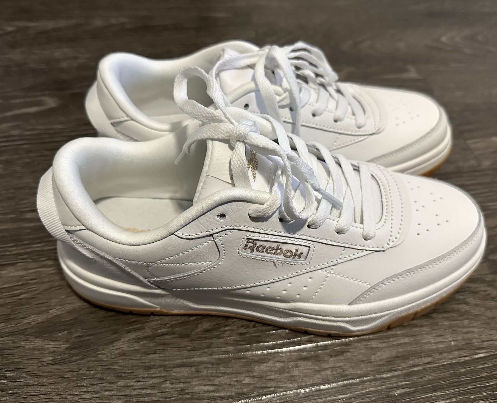 New! Never Worn Womens Ladies Reebok Tech Geo Sneakers Shoes Size 9