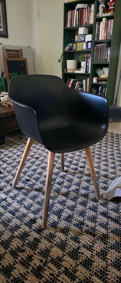 6 peice mid-century modern dining chair set