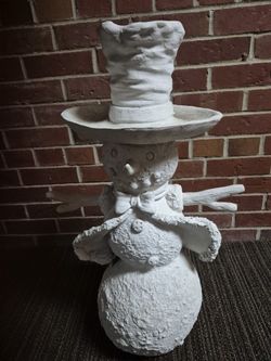 SNOWMAN  BIRDBATH (27" HIGH) ( NOT FREE -GIVE OFFER)