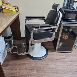Reliant Barber Chair 1960s