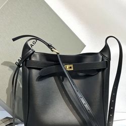 Balenciaga BEL AIR hobo BAG large IN