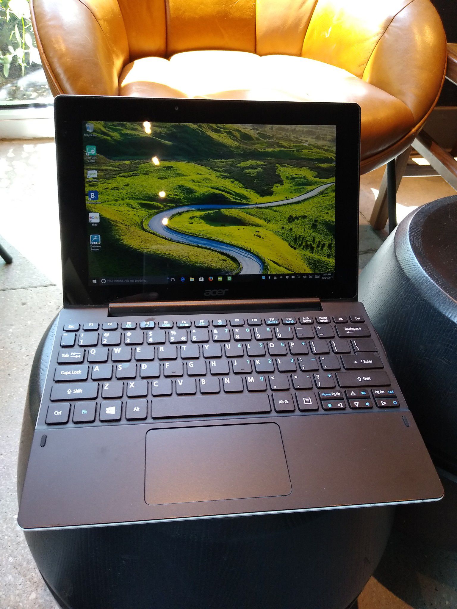 Acer Two In One Laptop and Tablet