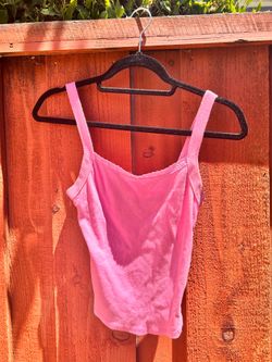 Pink tank top