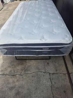 NEW TWIN XL MATTRESS