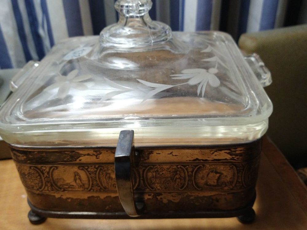 Vintage IDK What Is Called