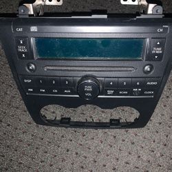 OEM Nissan Altima 2010-2012 Radio CD Player Panasonic