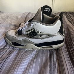 Jordan 4 Military Blacks  