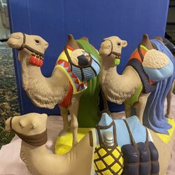 HOLLAND MOLD Camel Standing Nativity Ceramic so pretty