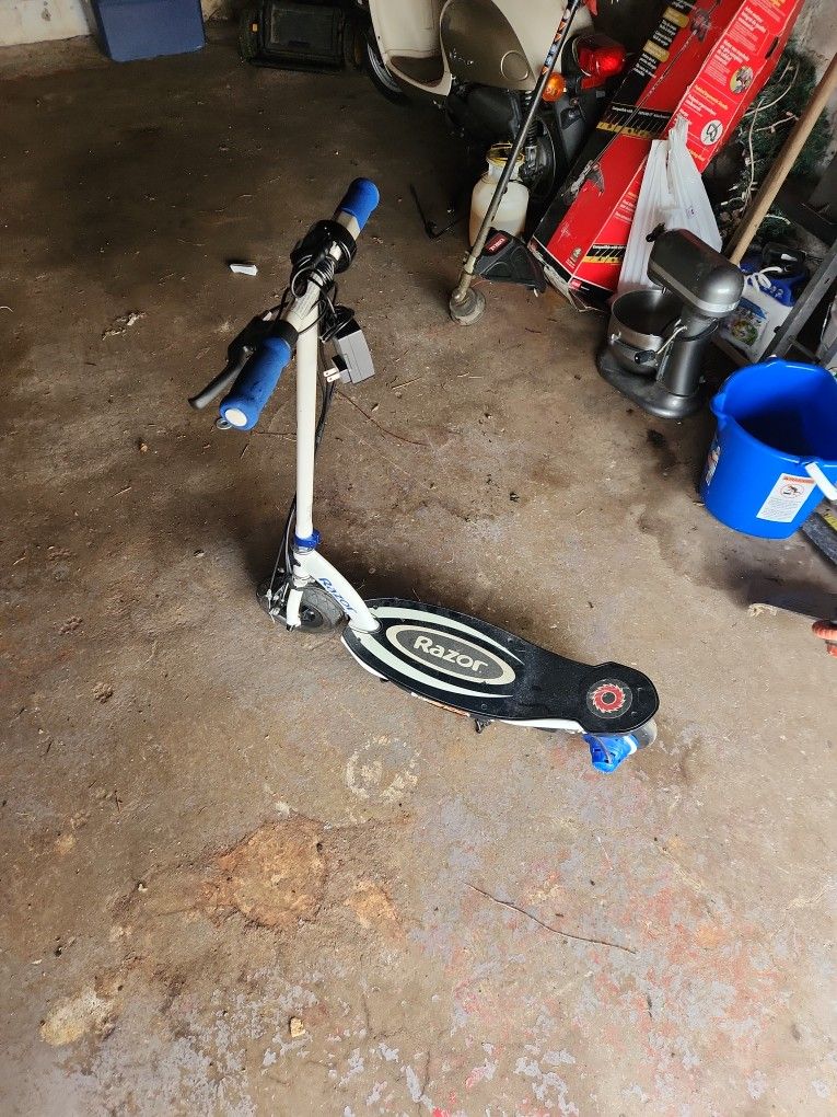 Razor scooter