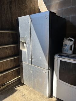 Kenmore Refrigerator 