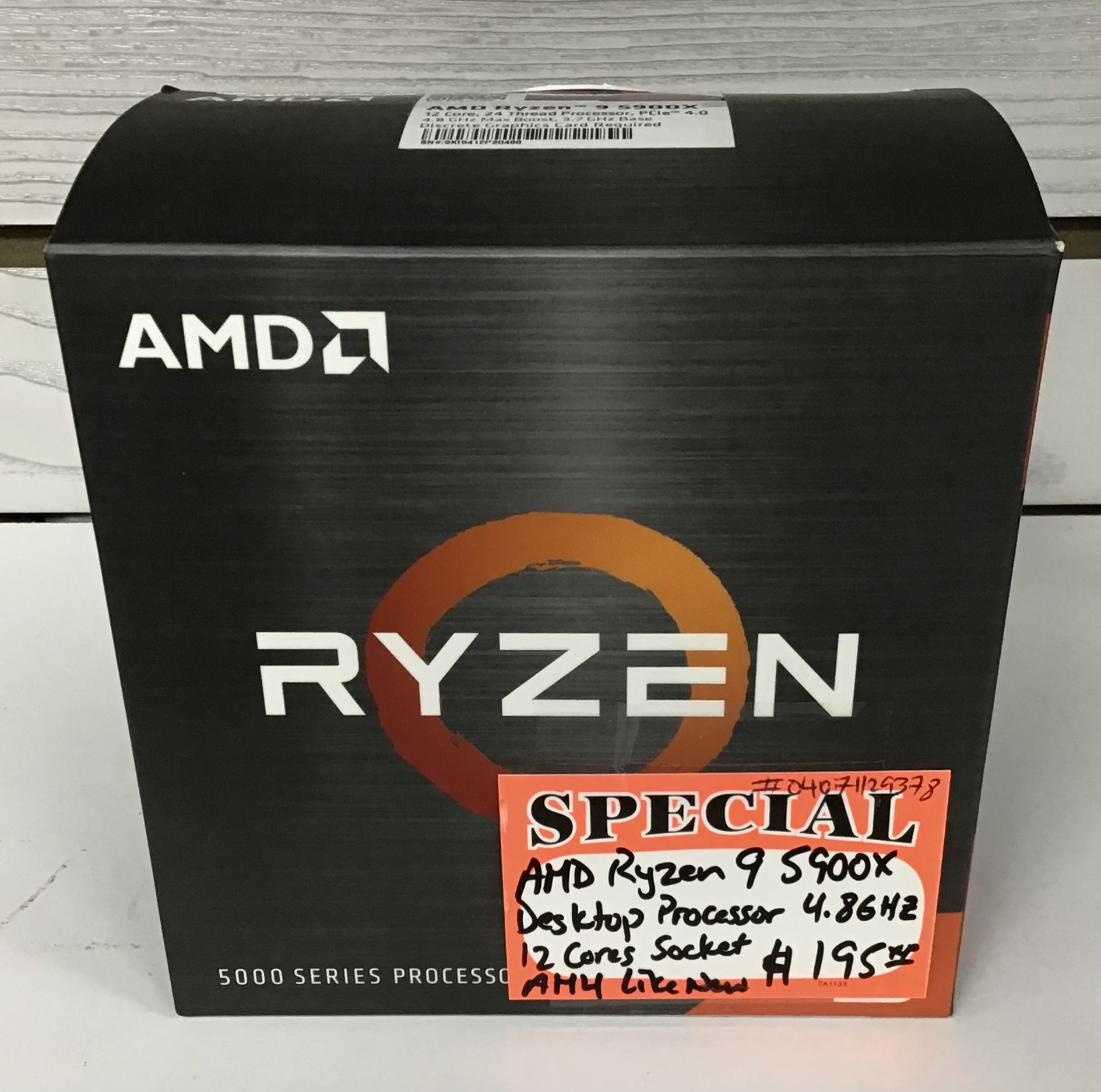 AMD Ryzen 9 5900X Desktop Processor 4.8GHz 12 Cores Socket AM4 Like New