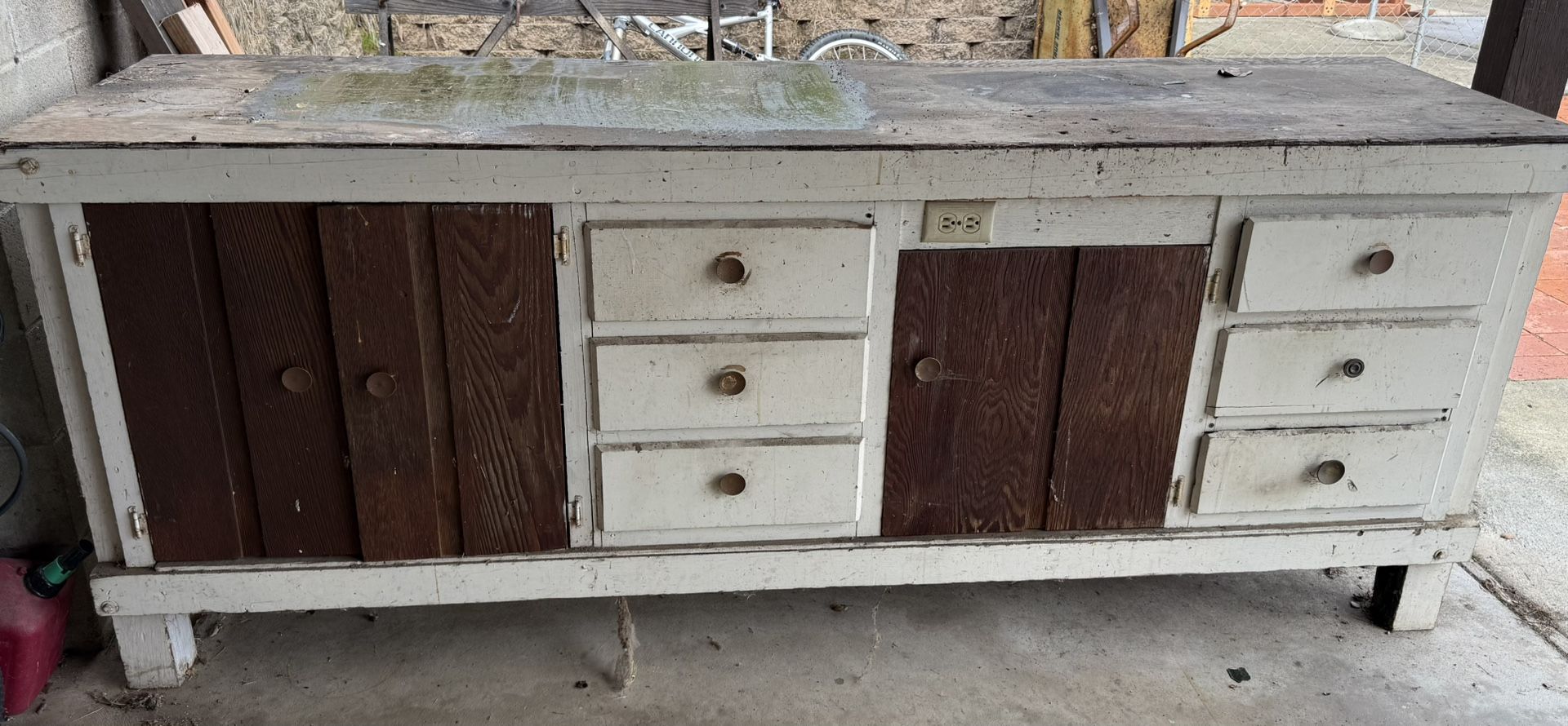 Free Work Bench