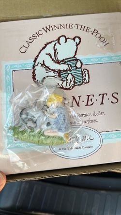 Classic winnie the Pooh magnets