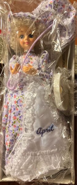 Musical Calendar April Doll