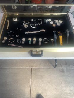 Jewelry Display Case