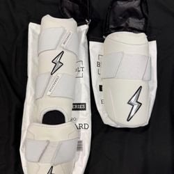 Bruce Bolt Chrome Series