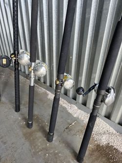 Fishing gear made up of 4 rods and reels