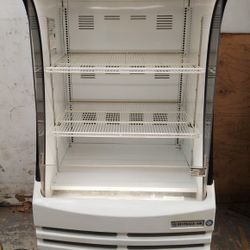 Beverage Air Medium Height Refrigerated Open Case Grab And Go Refrigerator Merchandiser Cooler