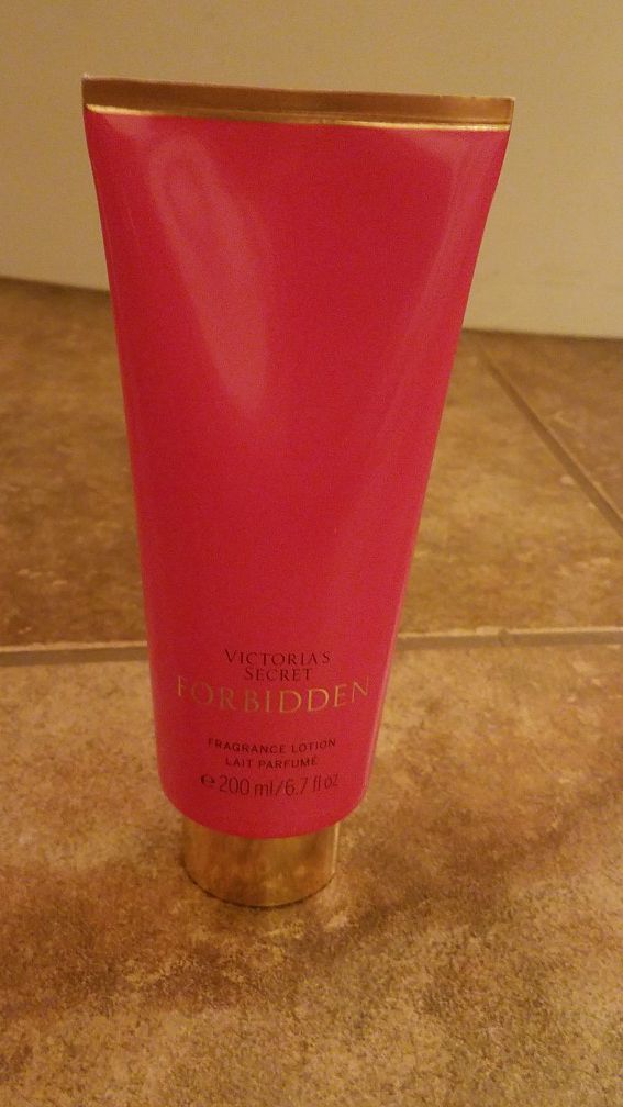 Forbidden Victoria's Secret lotion 6.7 fl oz