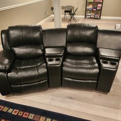 Black Media Seating