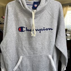 Women’s Champion Sweatshirt 