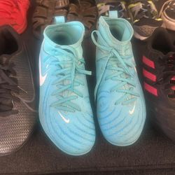 Soccer Cleats/ Taquetes De Soccer De Niña 