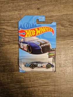 Hot Wheels Dodge Charger Stock Car -- ITEM# 2076