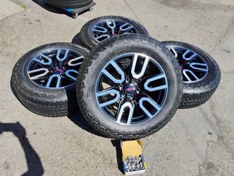 GMC and Chevy wheels 275/60/20" Bridgestone