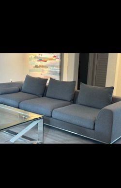 Sectional couch