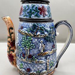 BEAUTIFULLY PAINTED AND DESIGNED JAPANESE TEA POT 