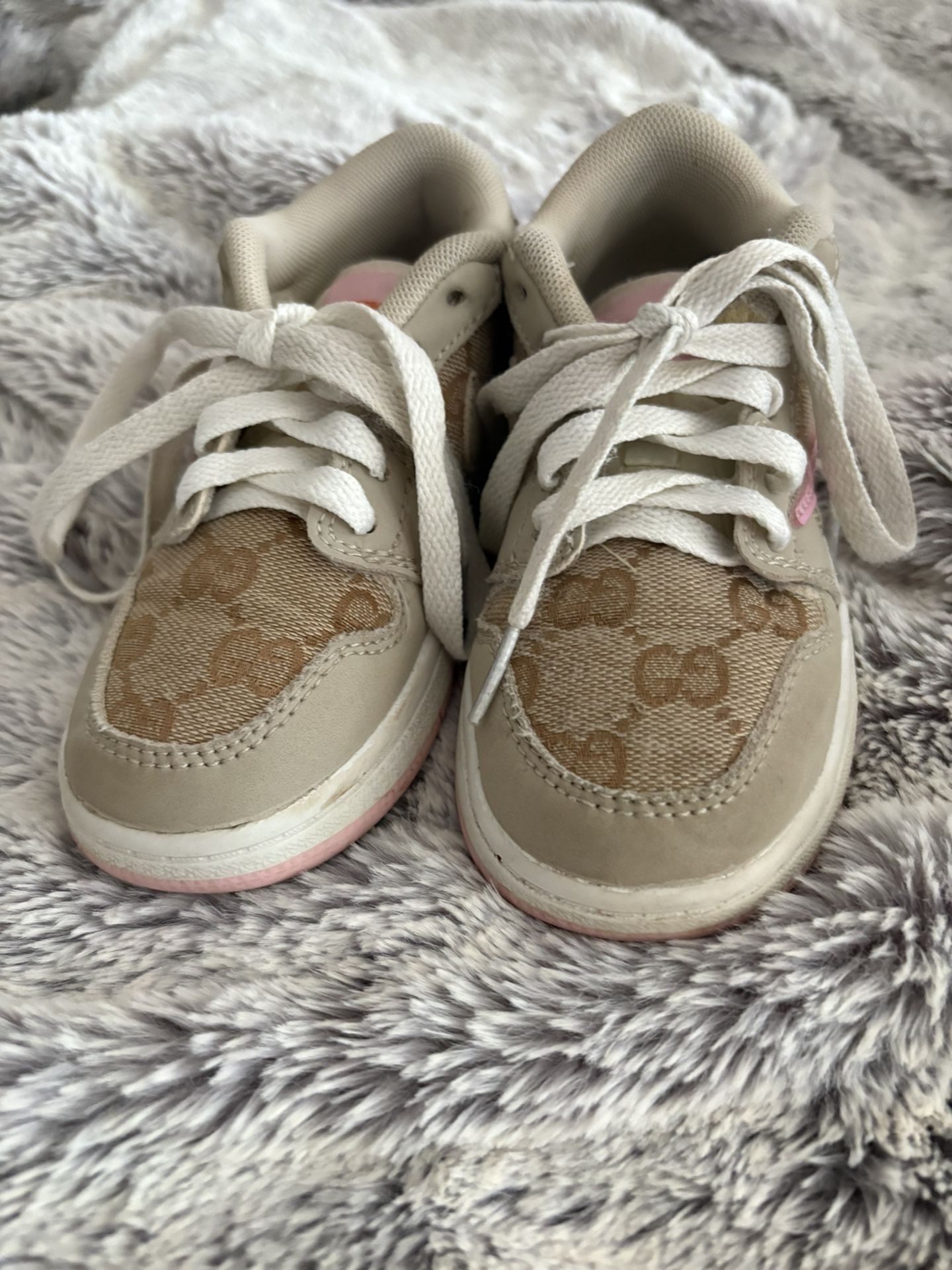 Nike pink Gucci Kid Shoes 10C