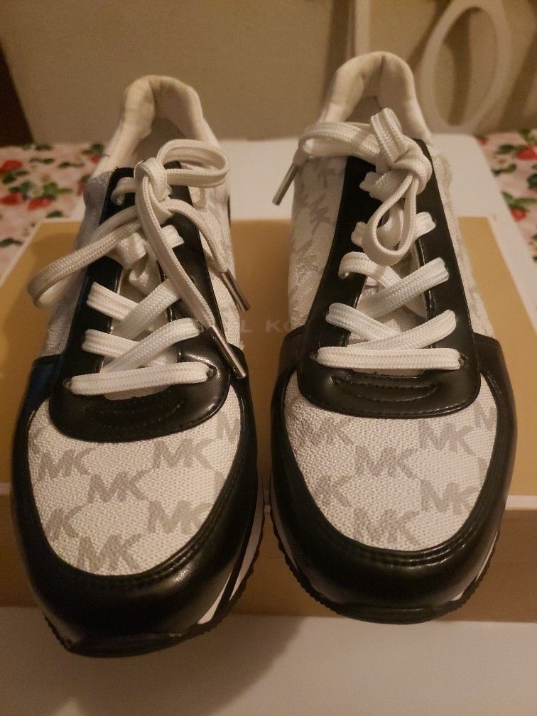 MICHAEL KORS Monique Trainer Canvas