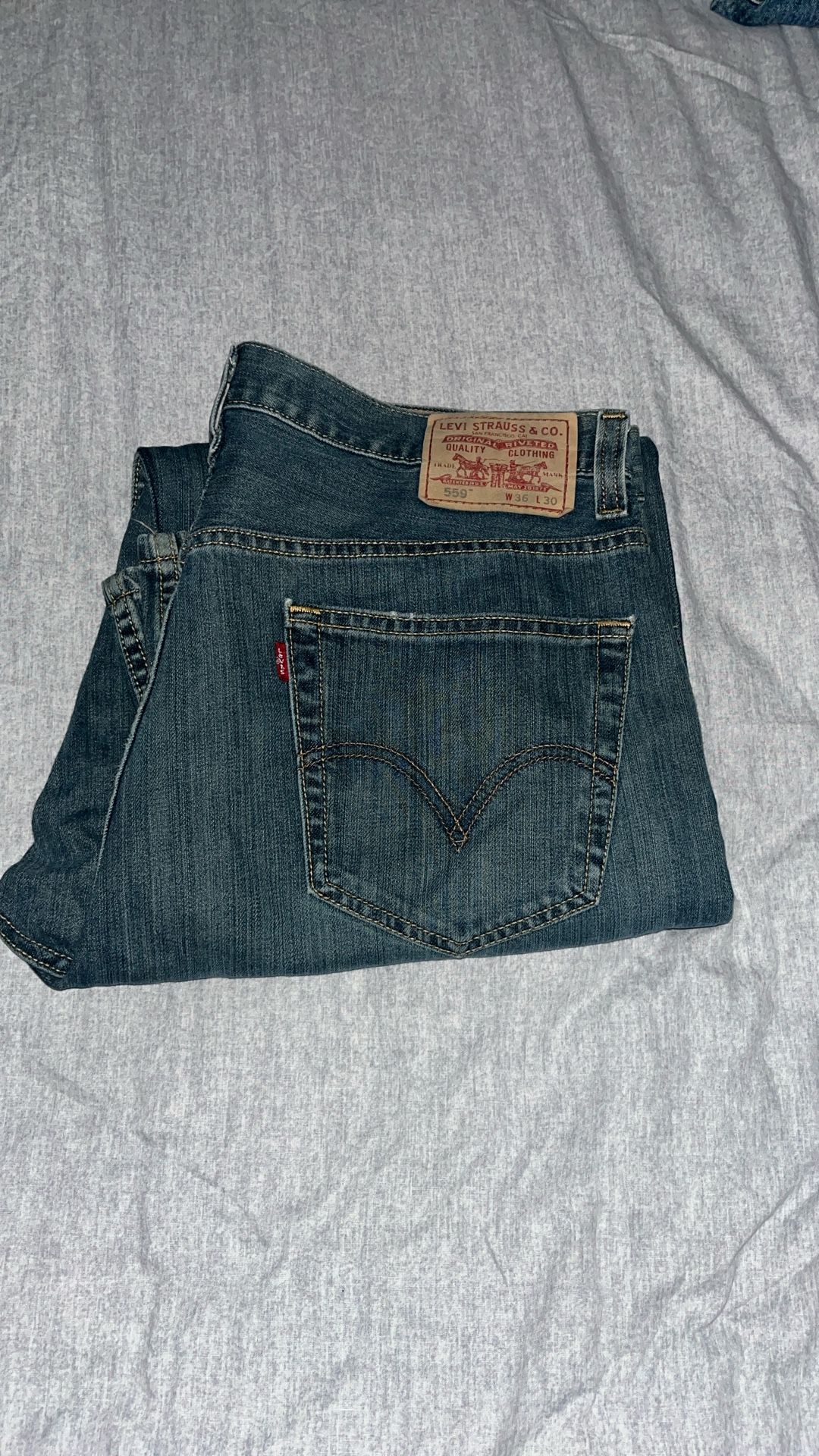 Levi’s 559 Color medium Blue Denim Size 36W,30L