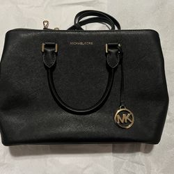 Michael Kors Savannah Leather Large Satchel In Color Black New
