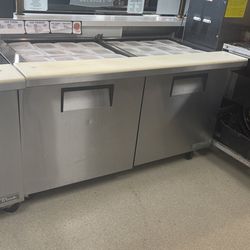 True Refrigerator Open Deli Unit